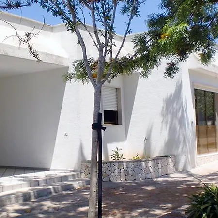 Villeriunite - Ginestra Casa de Férias
