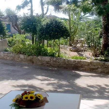 Villeriunite - Ginestra Casa de Férias Gallipoli